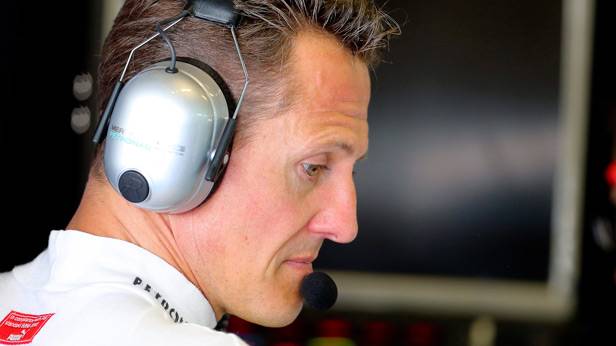 Michael Schumacher Skiunfall: Mit Schädel-Hirn-Trauma ...