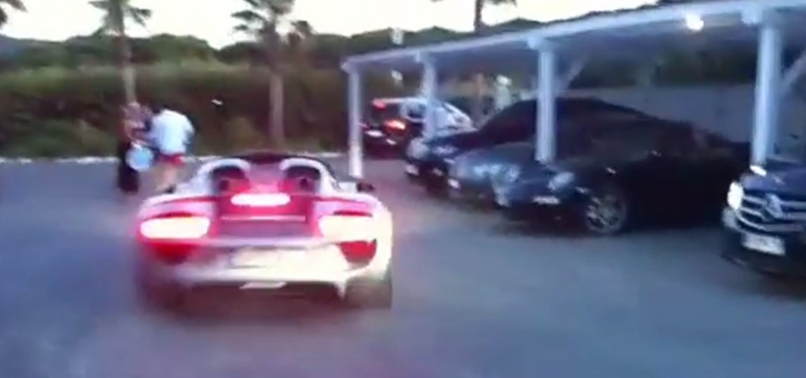 Porsche-Crash in St. Tropez