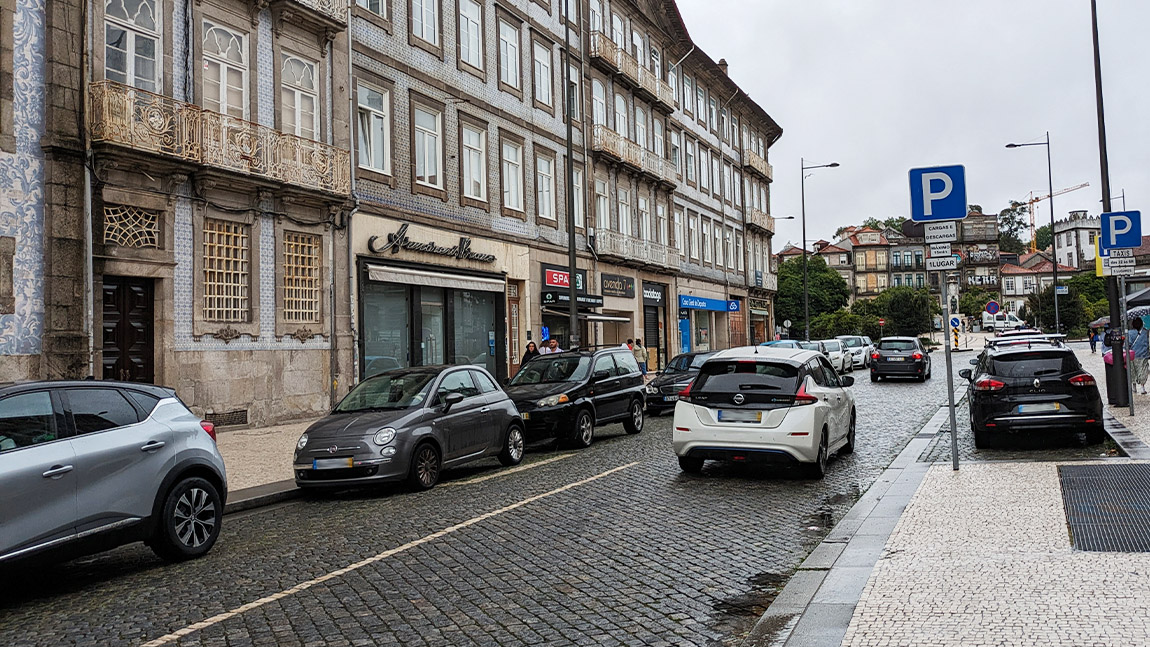 Autofahren in Portugal: Das ist zu beachten