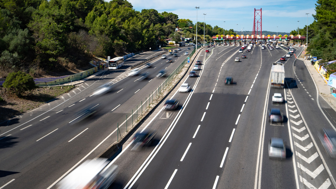 Autofahren in Spanien: Tempolimits, Promillegrenze, Maut & mehr