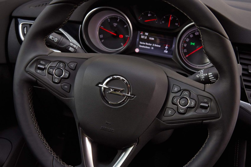 Test Der Neue Opel Astra 16
