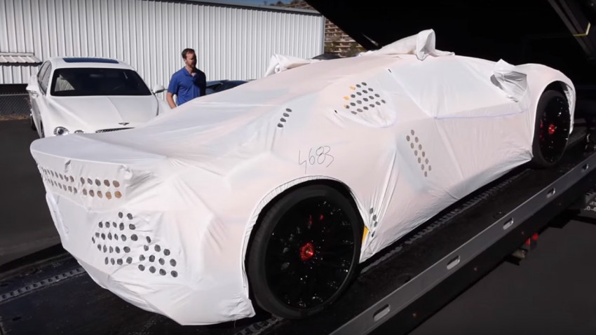 Unboxing Deluxe: Hier wird ein Lamborghini Aventador SV "ausgepackt"