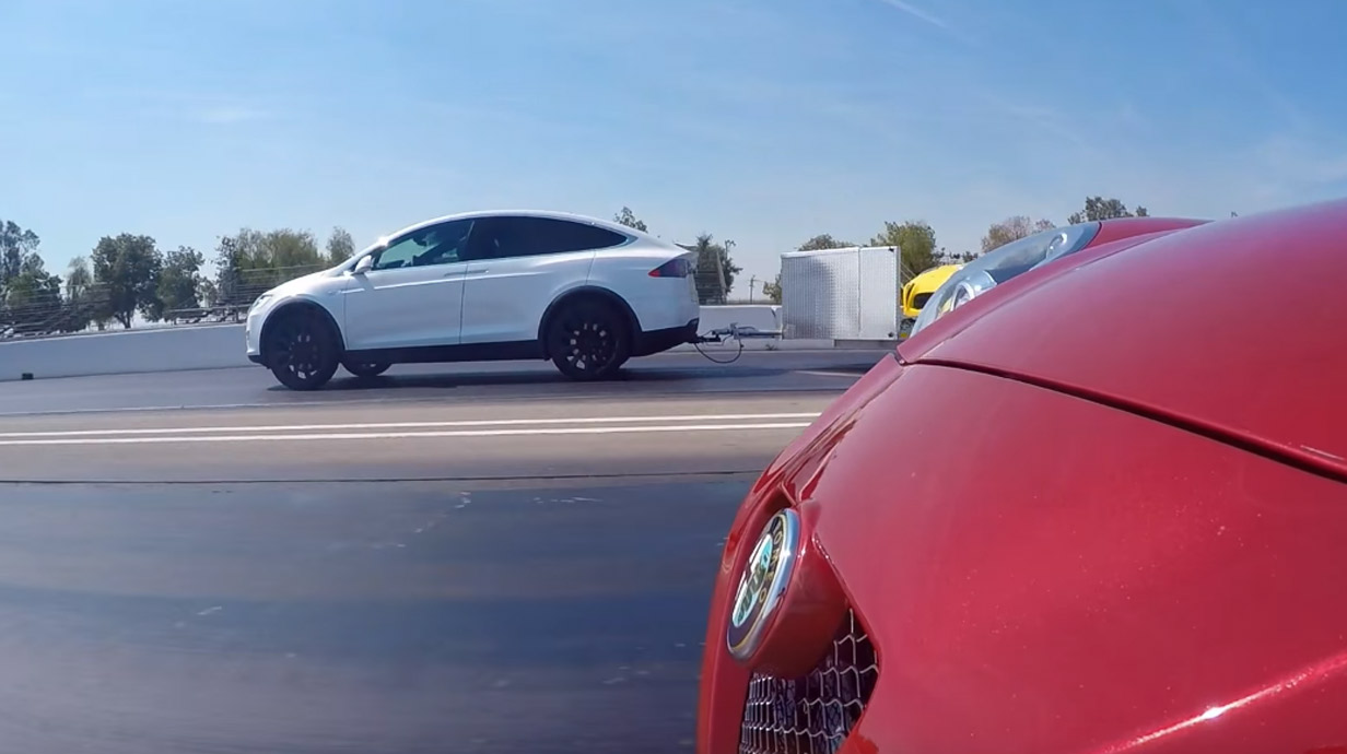 tesla model x vs alfa romeo 4c spider