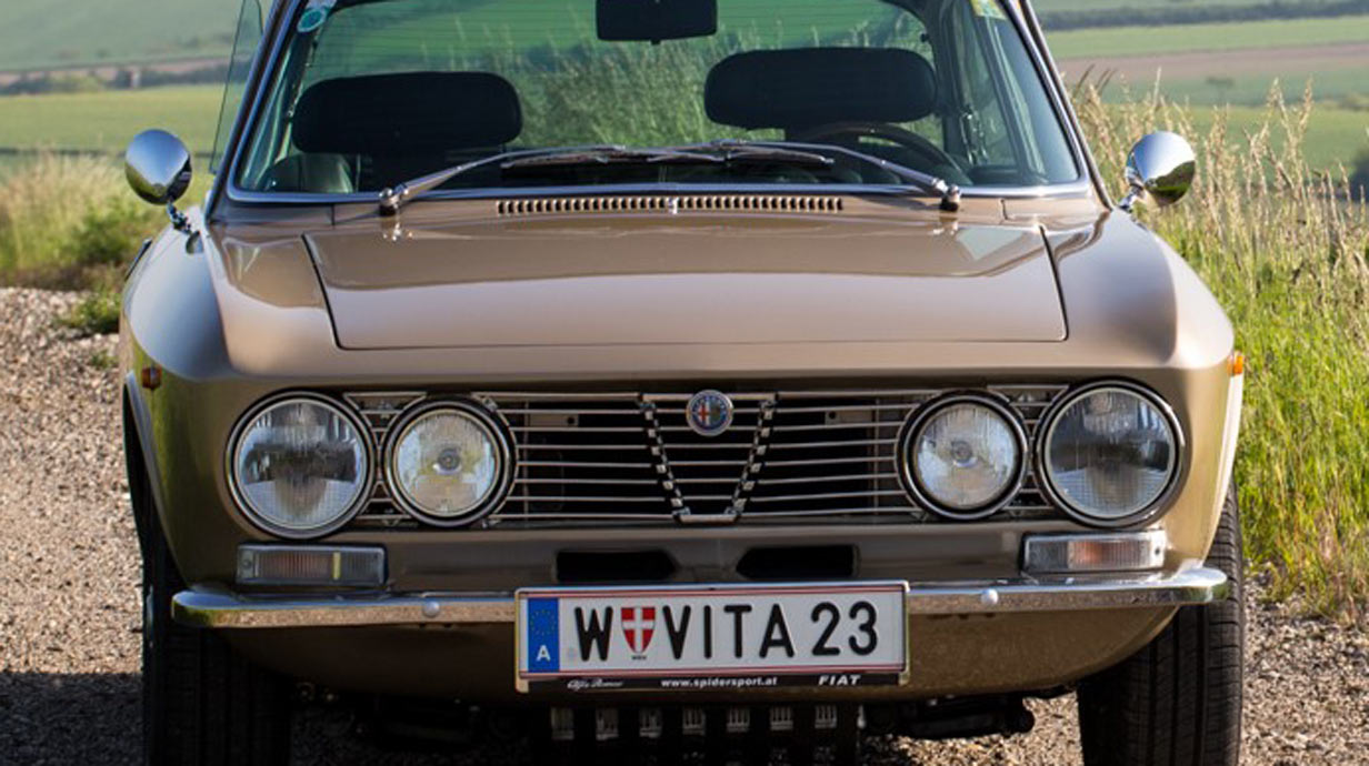 Gebrauchtwagenmarkt: Alfa Romeo 2000 GTV Bertone zum Verkauf