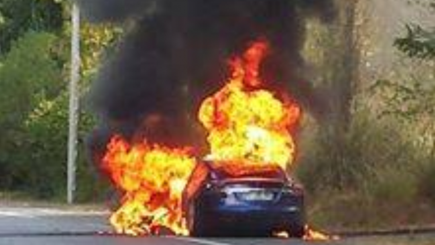 Tesla Model S fing in Frankreich Feuer