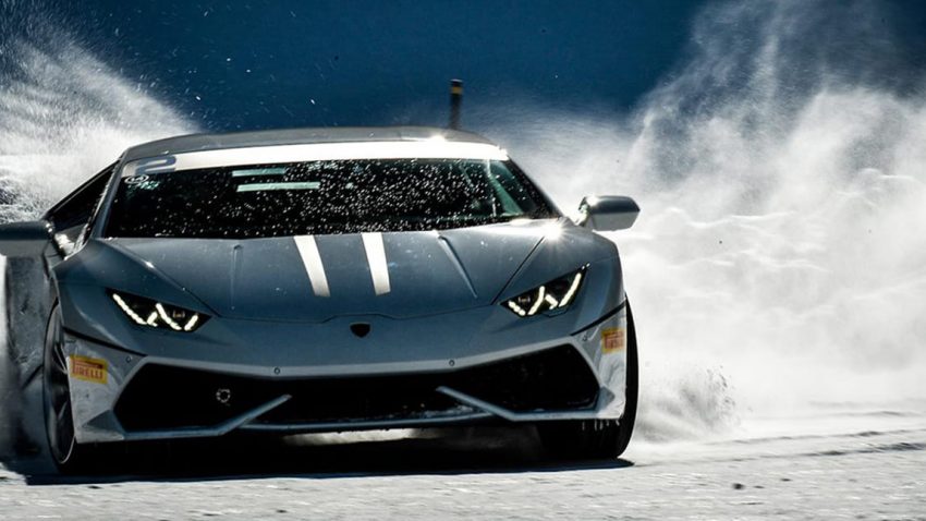 Lamborghini im Schnee