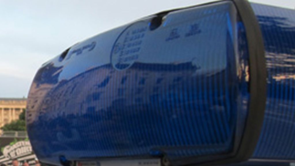 Blaulicht und Folgetonhorn gehören zur Grundausstattung von Einsatzfahrzeugen.