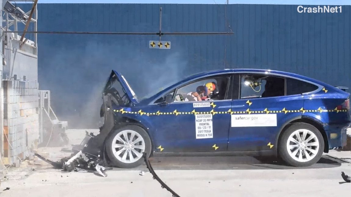 Crashtest-Videos: Tesla Model X ist sicherstes SUV