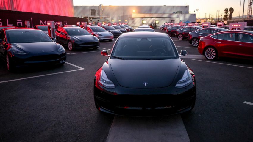 Das Tesla Model 3 ist da - Infos, Preise & Bilder
