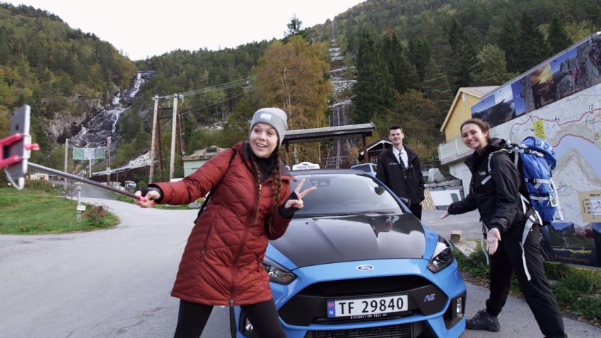 Wie ein Norweger und sein Ford Focus RS-Taxi ihre Fahrgäste in Verzückung versetzen