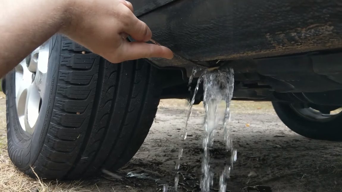 Vielleicht sammelt sich auch in eurem Auto absurd viel Wasser