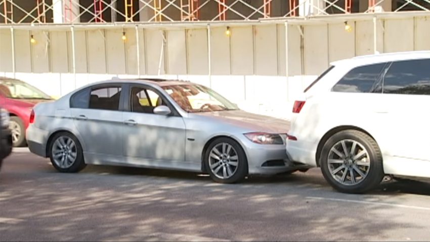 Road Rage: Diesem BMW-Fahrer möchte man lieber nicht begegnen