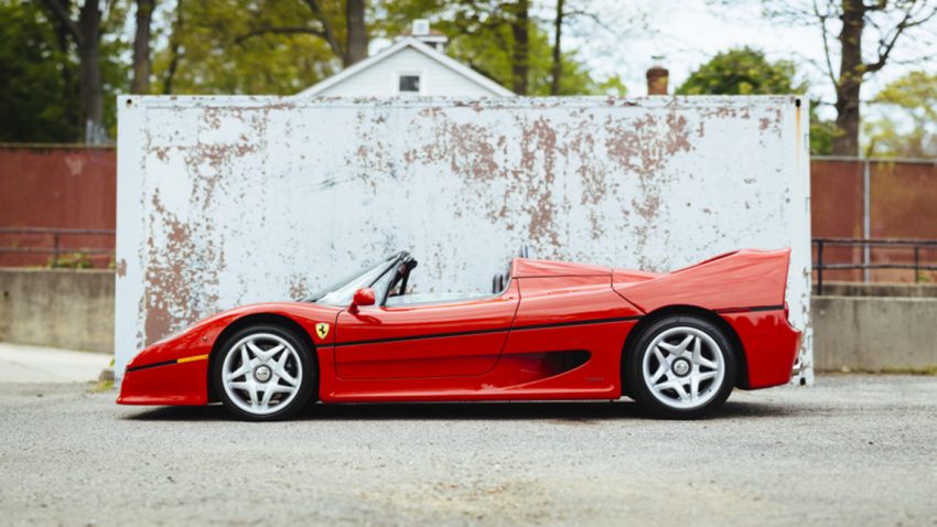 Der allererste Ferrari F50 sucht ein neues Zuhause