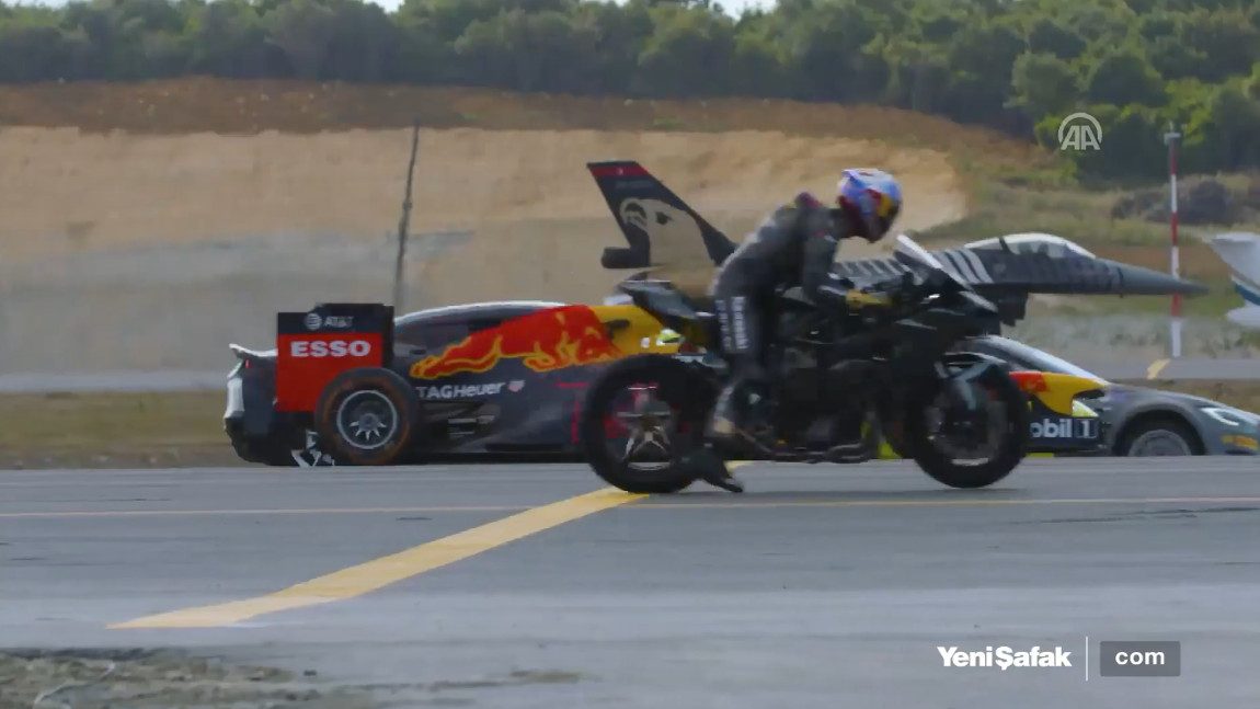 F1-Auto, Tesla, Aston Martin, Kampfflugzeug: Die Kawasaki Ninja H2R macht sie alle fertig