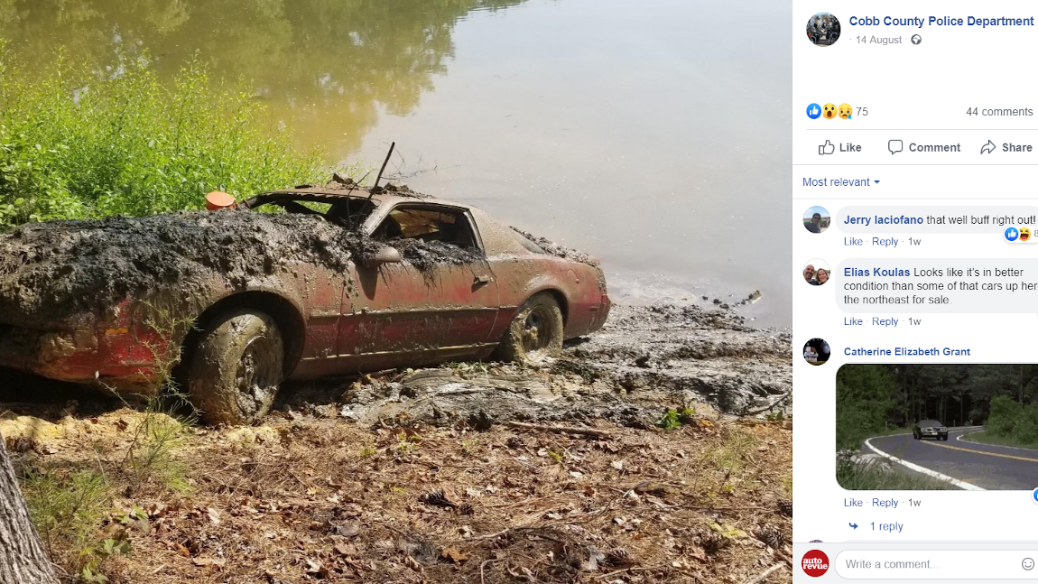 1989 gestohlener Pontiac Firebird am Grund eines Sees entdeckt