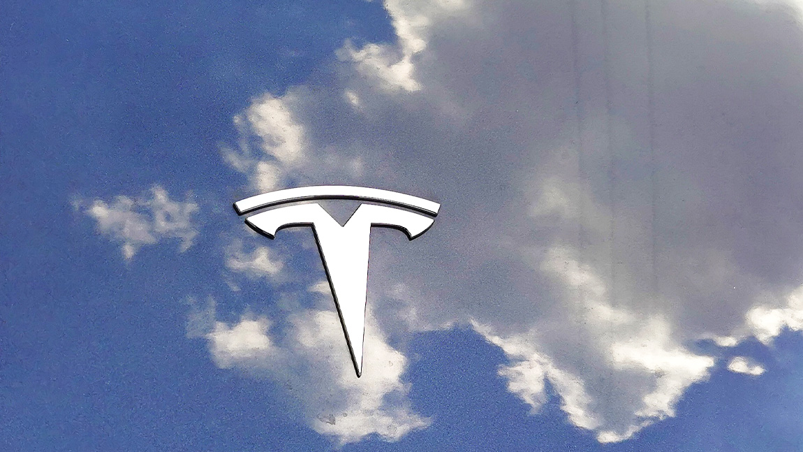 Was das Tesla-Logo wirklich darstellt