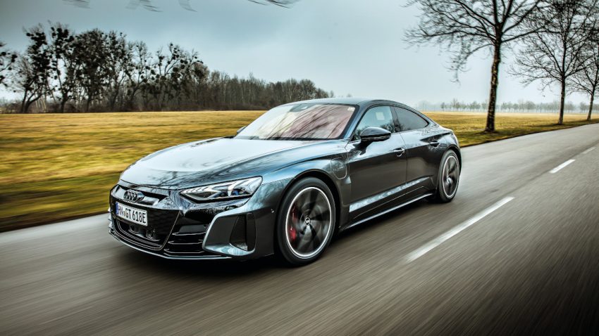Audi e-tron GT: Power-Yoga in der Kraftkammer