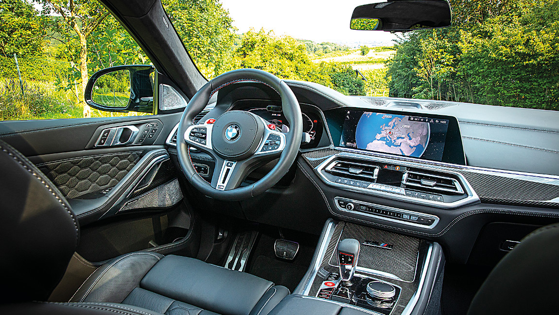 Das Interieur des BMW X6 M.